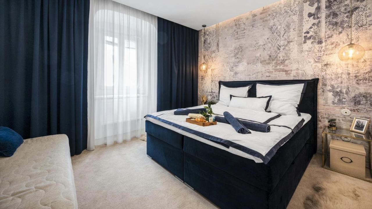 New Design & High Standard Apt From 16Th Century In Old Town-Free Parking Bratislava Exteriér fotografie